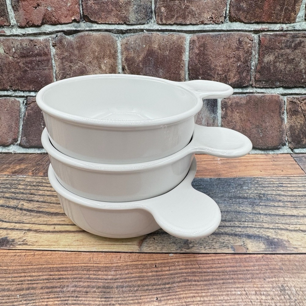 Corning Ware White Grab It Bowls P-150-B Set of 3 Vintage No Lids Tab Handle